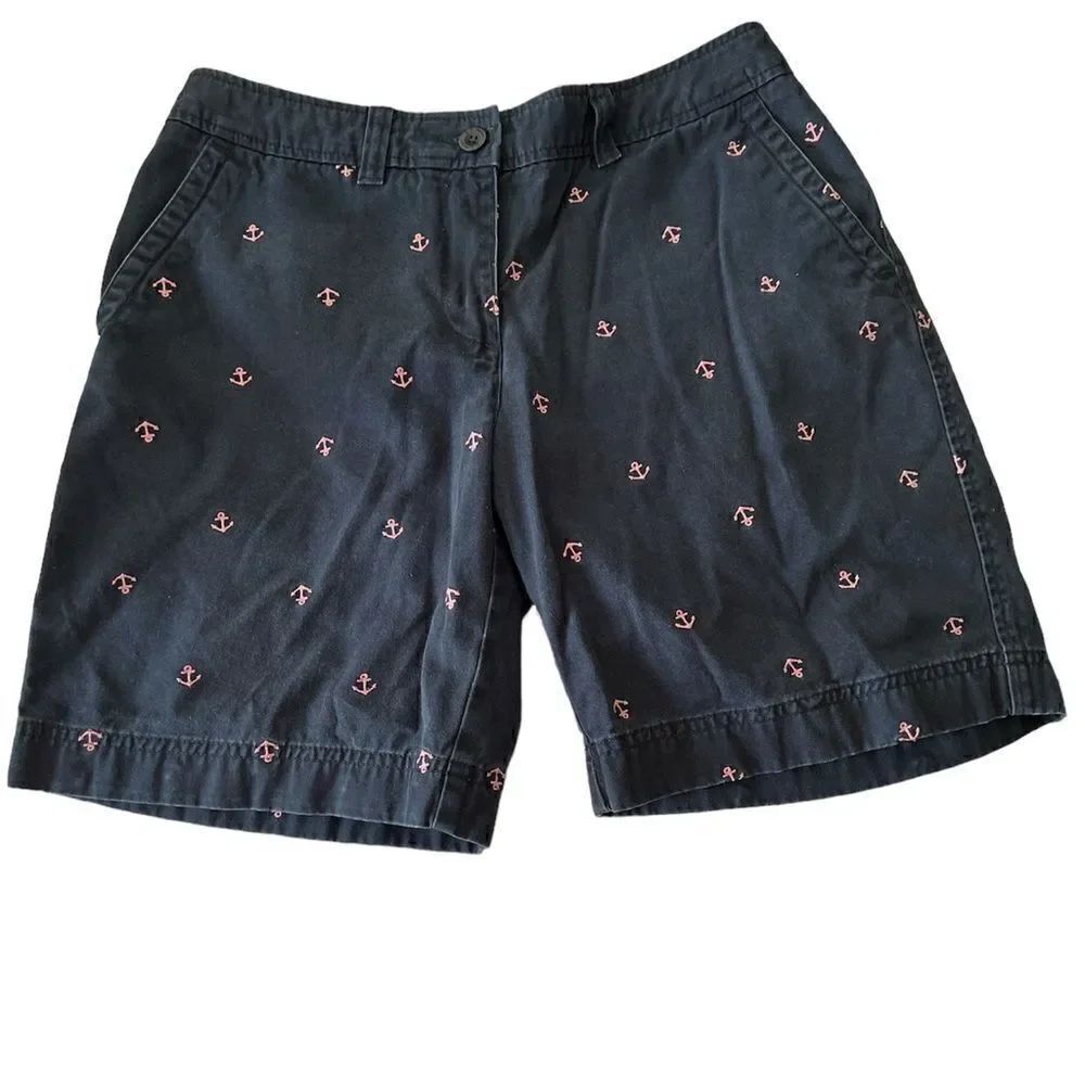 L.L BEAN Favorite Fit/Straight Shorts size 8